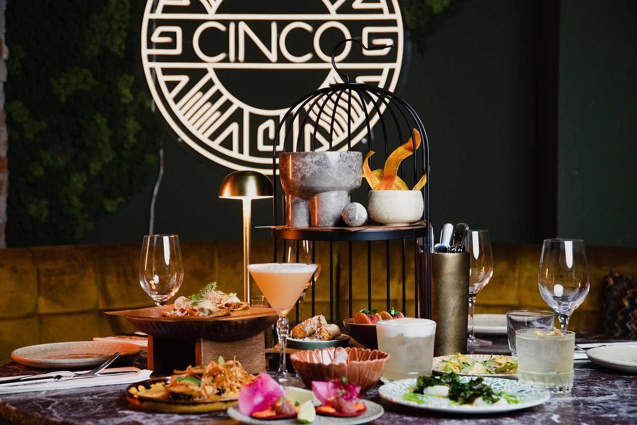 DININGSIX – Smagsoplevelse + Vinfortælling